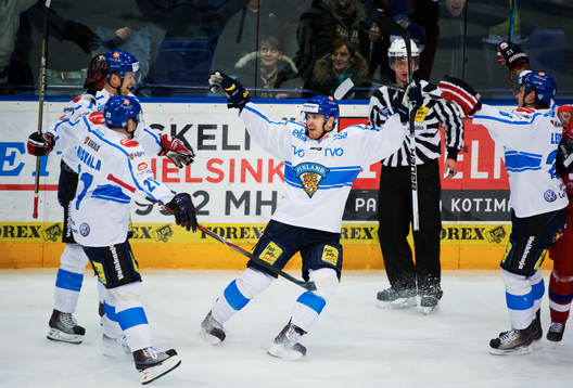 Teemu Laine, Finland, jubel