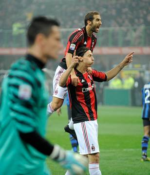 Zlatan Ibrahimovic, Milan gjorde 1-0 på straff. Jubel