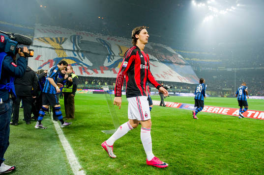 Zlatan Ibrahimovic, Milan på väg in på plan framför
