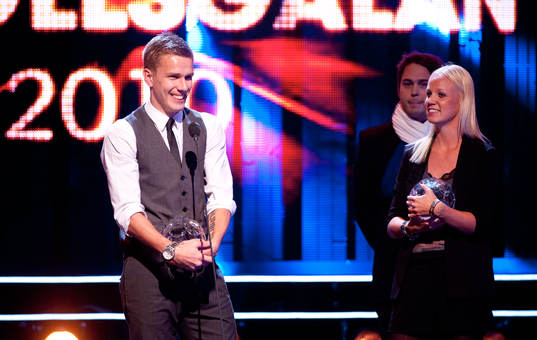Pontus Wernbloom och Caroline Seger