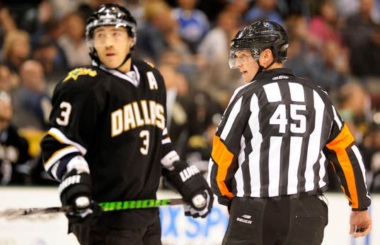 Stephane Robidas, Dallas och Marcus Vinnerborg, domare