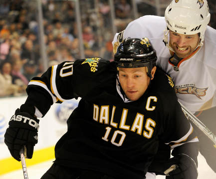 Brenden Morrow, Dallas och Todd Marchant, Anaheim