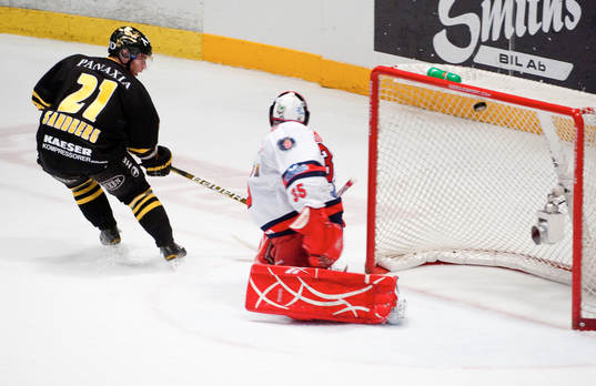 Christian Sandberg, AIK sprätter in 5-1 bakom Pontus