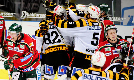 Mikael Johansson, Frölunda är arg, depp, Skellefteå jubel
