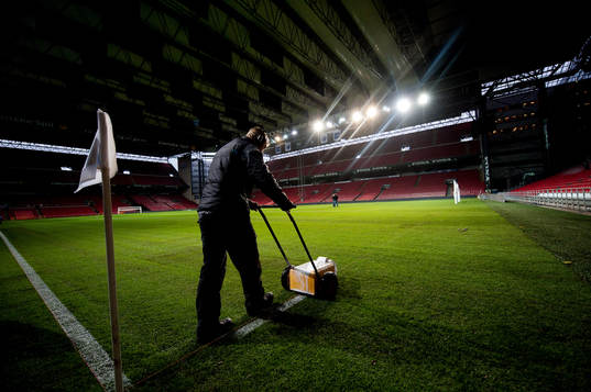 Nya linjer på Parken, arena, stadion