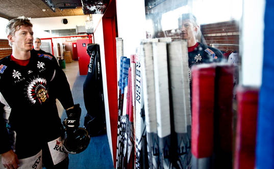 Deppiga miner bland Frölunda Indians spelare dagen