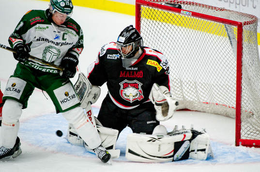 Per Helmersson, Tingsyrd har en chans mot Markus Svensson,
