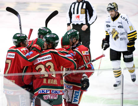 Toni Koivisto, Frölunda, gör 1-0. Jubel