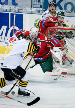 Peter Nolander, AIK, Johan Holmqvist, målvakt Frölunda
