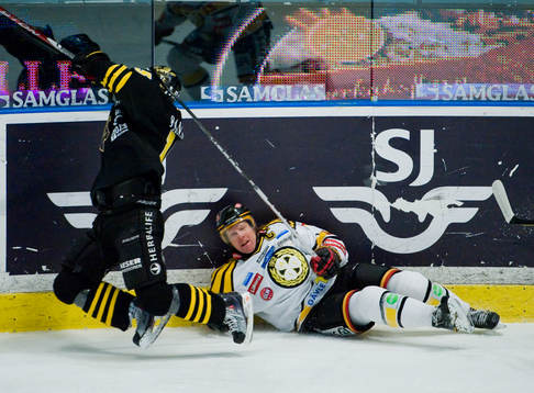 Rastislav Pavlikovski, AIK och Andreas Dackell, Brynäs