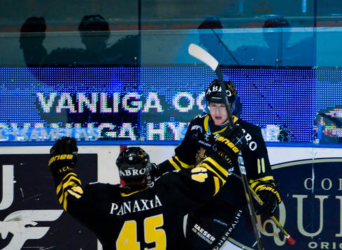 Oscar Ahlström, AIK, jubel