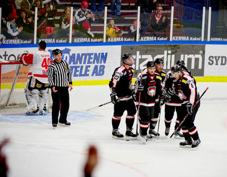 Patrik Hersley, Malmö har gjort 2-0. Jubel