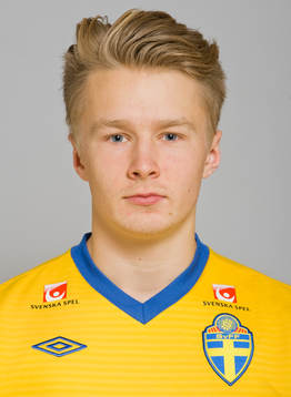 Jacob Une Larsson, Sverige