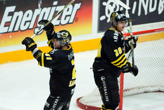 Christian Sandberg och Daniel Bång, AIK, jubel