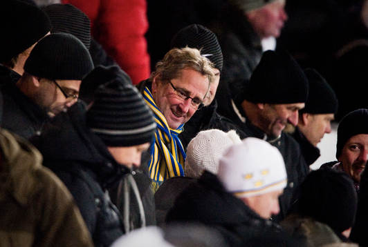 Sverige förbundskapten i fotboll, Erik Hamrén spenderar