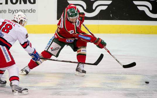 Bläddra bland fler bilder av Ishockey, Elitserien, Frölunda - Södertälje