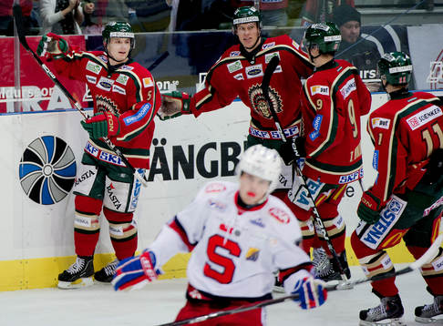 Nicklas Lasu, Frölunda, gör 2-0. Jubel Mikael Johansson,