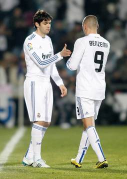 Kaka byter av Karim Benzema, Real Madrid (avbytare, byte,