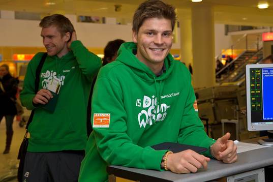 Sebastian Prödl / Prodl på flygplatsen