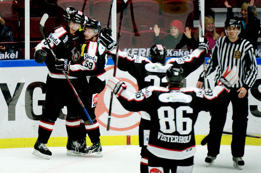 Bläddra bland fler bilder av Ishockey, Allsvenskan, Malmö - Mora
