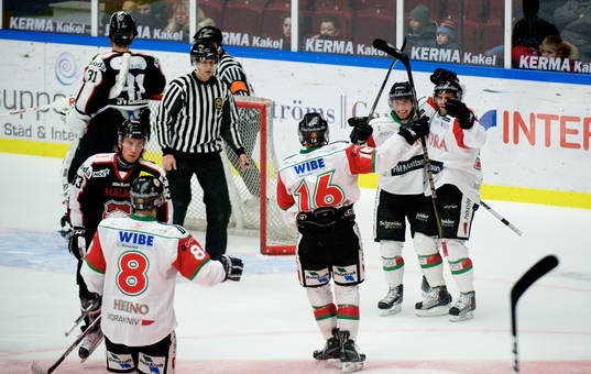 Mikael Zettergren, Mora. Jubel. 1-0