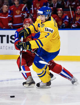 Fredrik Styrman, Sverige, tar sig förbi Anton Burdasov,