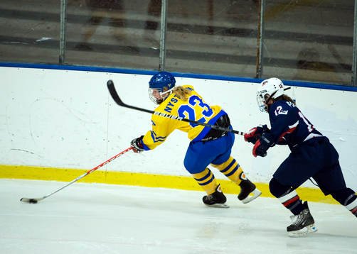 Olivia Nyström, Sverige och Michelle Picard, USA