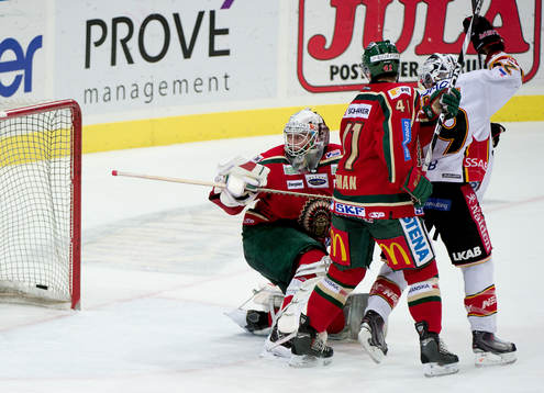 Chris Abbott, Luleå, avgör matchen i Sudden Death Oscar