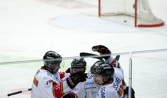 Sebastian Enterfeldt, Luleå, gör 1-3, jubel