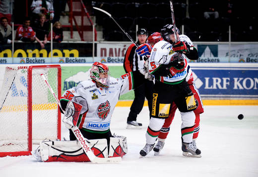 Hans Jonsson, Modo,  täcker skott