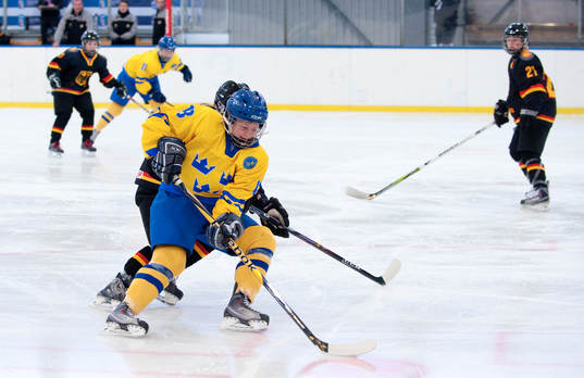 Felicia Karlsson, Sverige