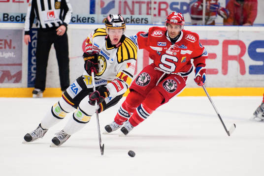Mattias Ekholm, Brynäs och Yanick Lehoux, Södertälje
