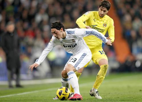Mesut Özil, Real Madrid och Cani, Villareal