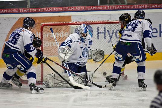 2-0 till Västerås genom Gustav Björklund. Patrick