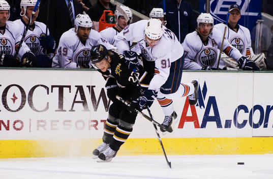 Tom Wandell, Dallas, stoppar Magnus Pääjärvi, Edmonton
