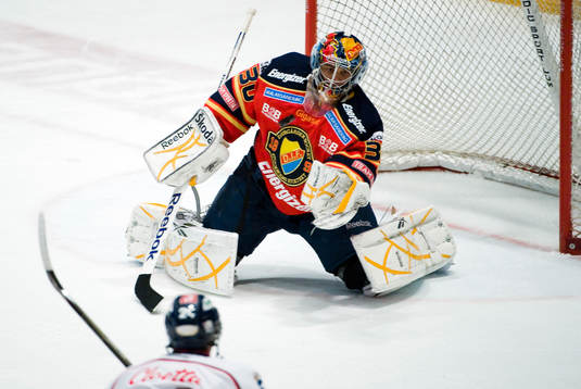 Mark Owuya, målvakt, Djurgården