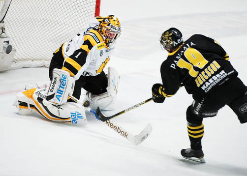 Andreas Hadelöv, målvakt, Skellefteå, räddar