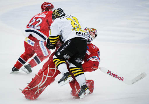 Christian Sandberg, AIK, kör över Pontus Sjögren,