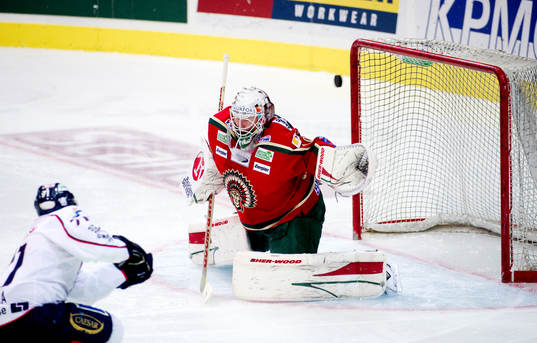 Johan Holmqvist, målvakt, Frölunda
