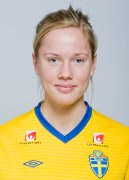 Elin Benjaminsson, Sverige