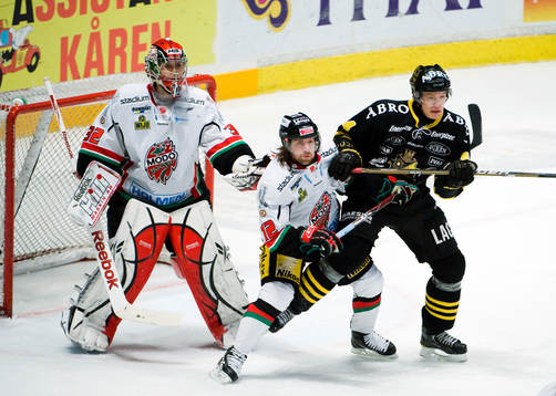 Tuomas Tarkki, målvakt, Daniel Josefsson, Modo och Patric