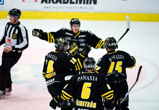 Kent McDonell,  AIK  jubel