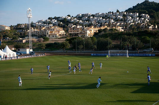 La manga sports club, IEC