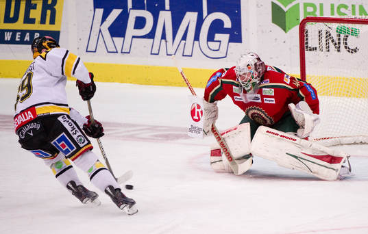 Jonas Nordqvist, Brynäs, Johan Holmqvist, målvakt,