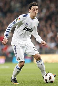 Mesut Özil, Madrid