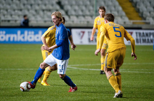 Christian Wilhelmsson, Sverige håller boll