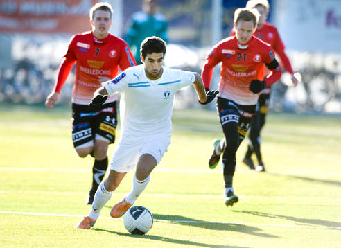 Jimmy Durmaz, Malmö jagas av Magnus Andersson och Joakim