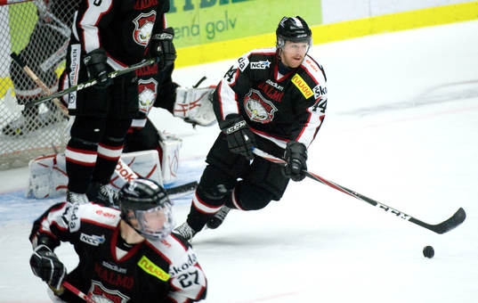 Bläddra bland fler bilder av Ishockey, Allsvenskan, Malmö - Växjö