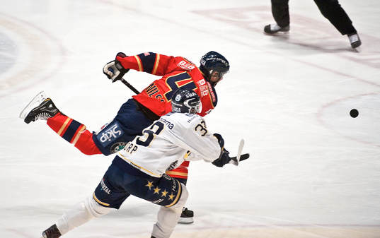 Marcus Nilsson, Djurgården flippar pucken över Daniel