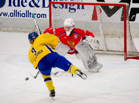 Frida Nevalainen, Sverige, Anna Prugova, målvakt, Ryssland